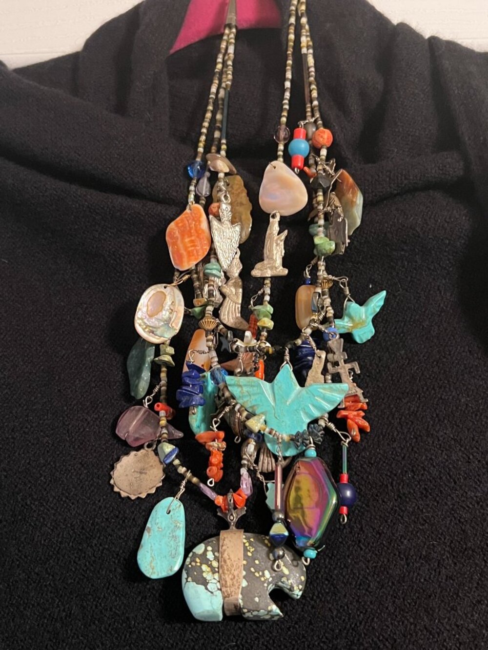 Native American Santo Domingo 3 Strand Treasure Necklace - Picture 10 of 12
